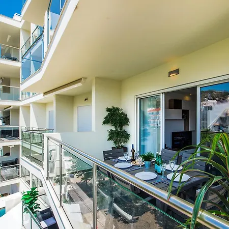 Abode At Old Town Apartment *